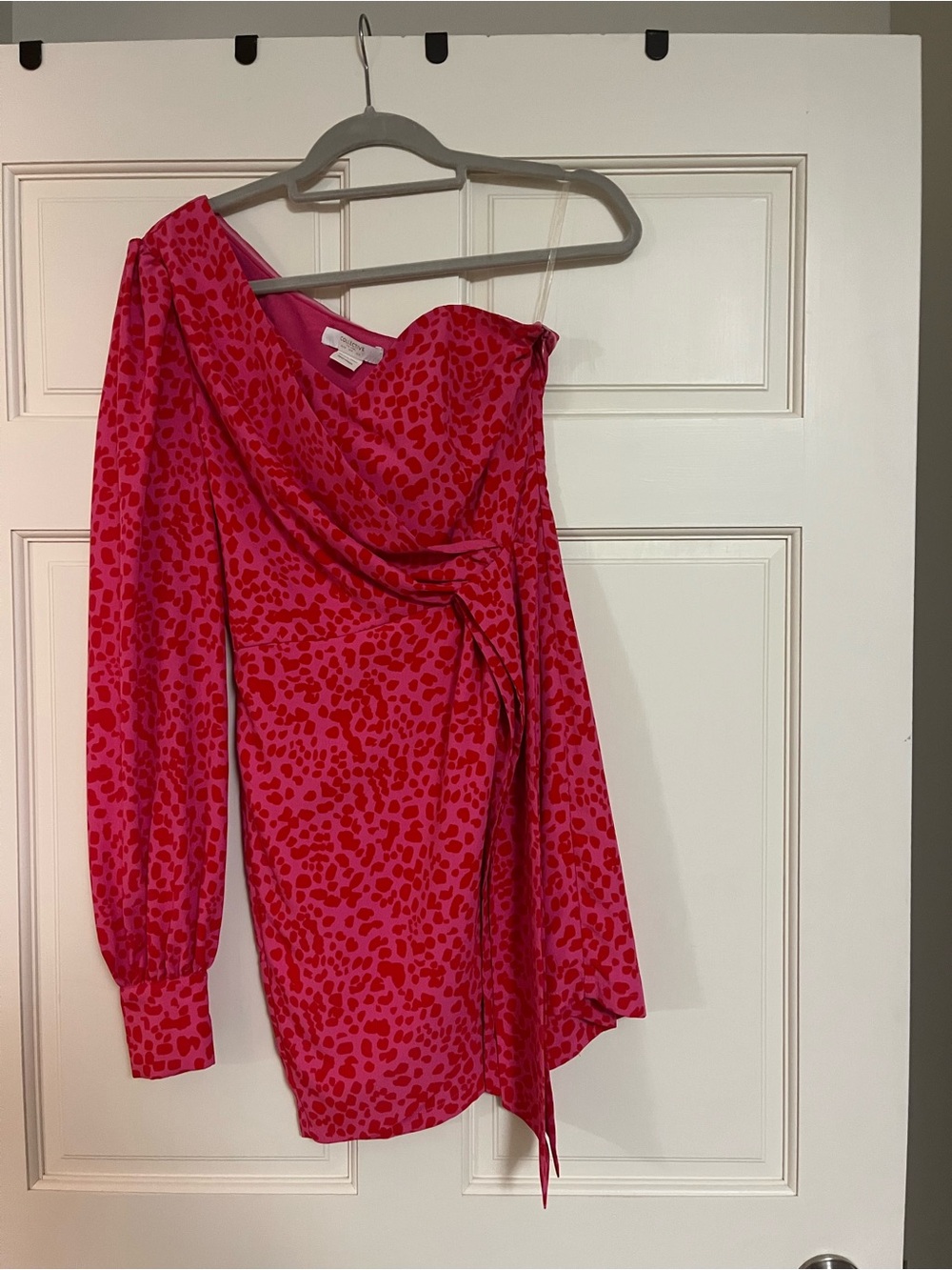 Collective Women's One-Shoulder Pink Leopard Print Top - Size 4